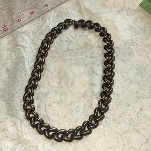 Metal necklace